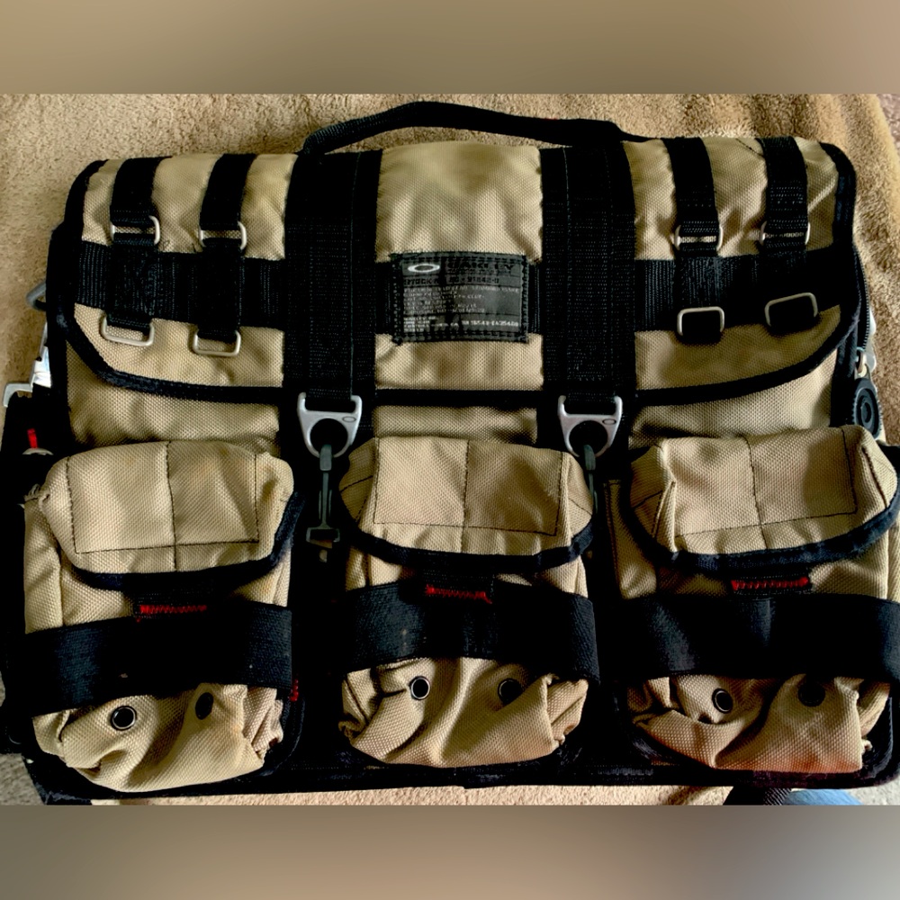 OAKLEY AP BAG Tan SI Tactical Field Gear Range Laptop Messenger Pack Mechanism